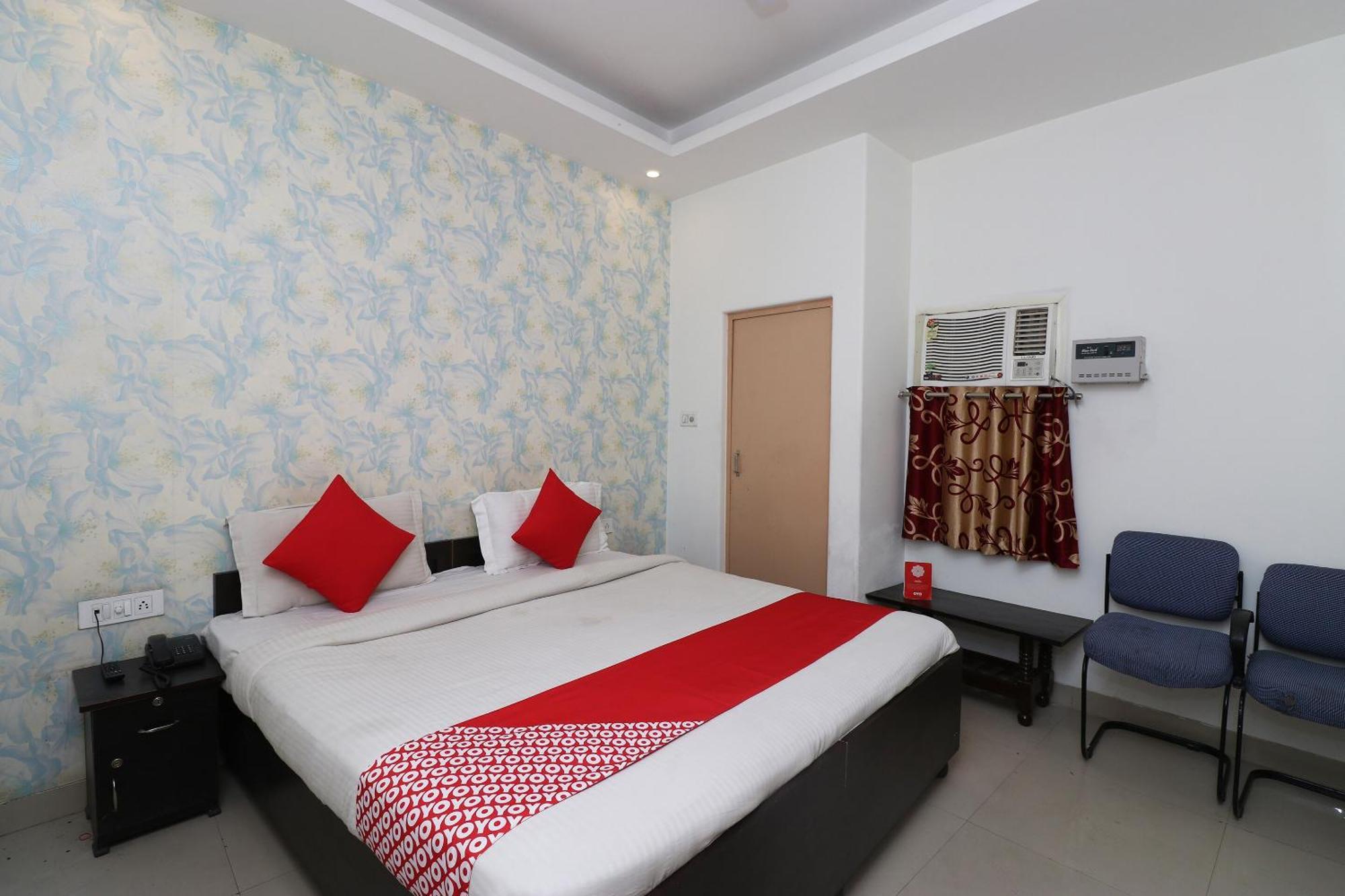 Oyo Flagship Hotel Daimond Нью-Делі Екстер'єр фото