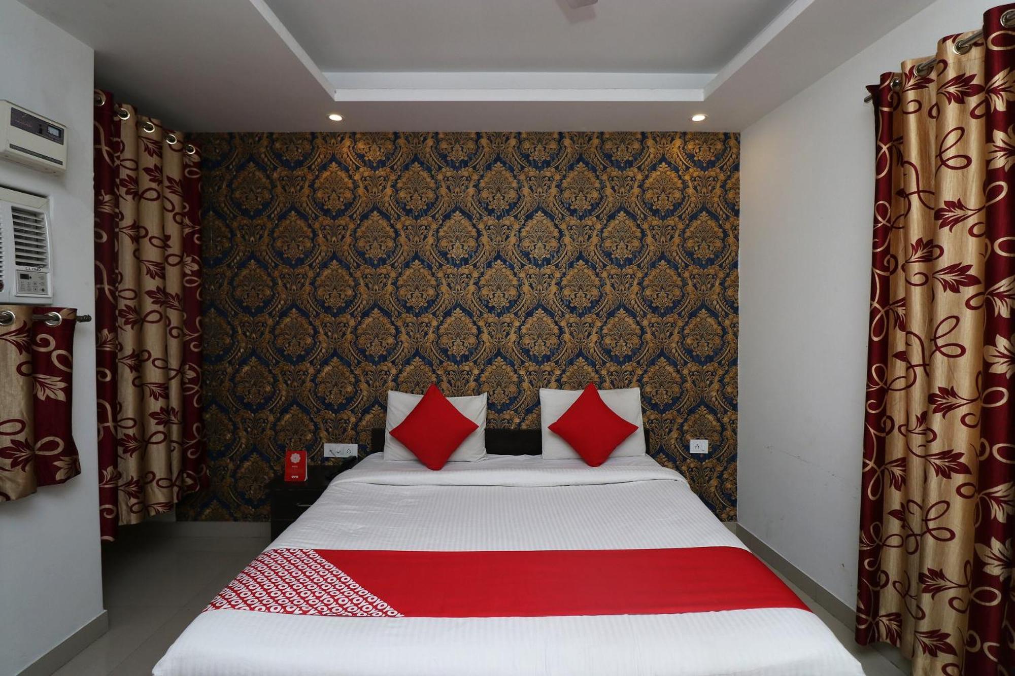 Oyo Flagship Hotel Daimond Нью-Делі Екстер'єр фото